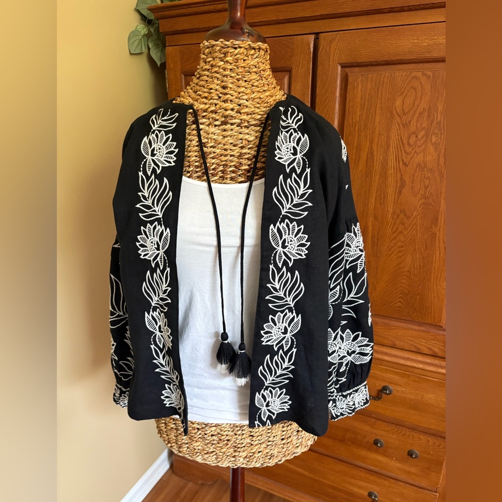 Chicos 100% linen open jacket cardigan Chicos size 2